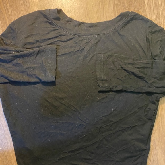 black tank top - Picture 7 of 9